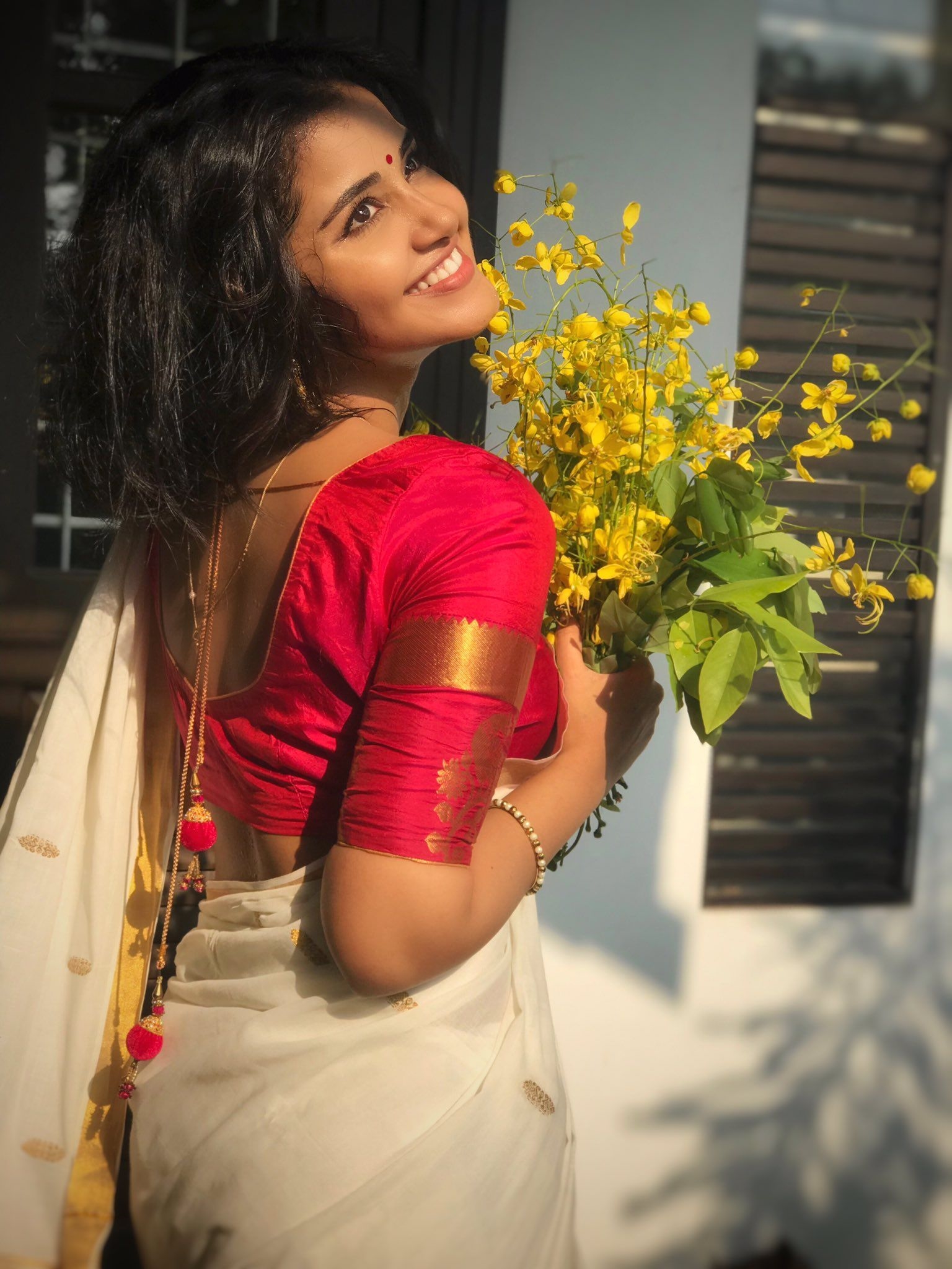 Actress Anupama Parameswaran Looking Gorgeous In Saree