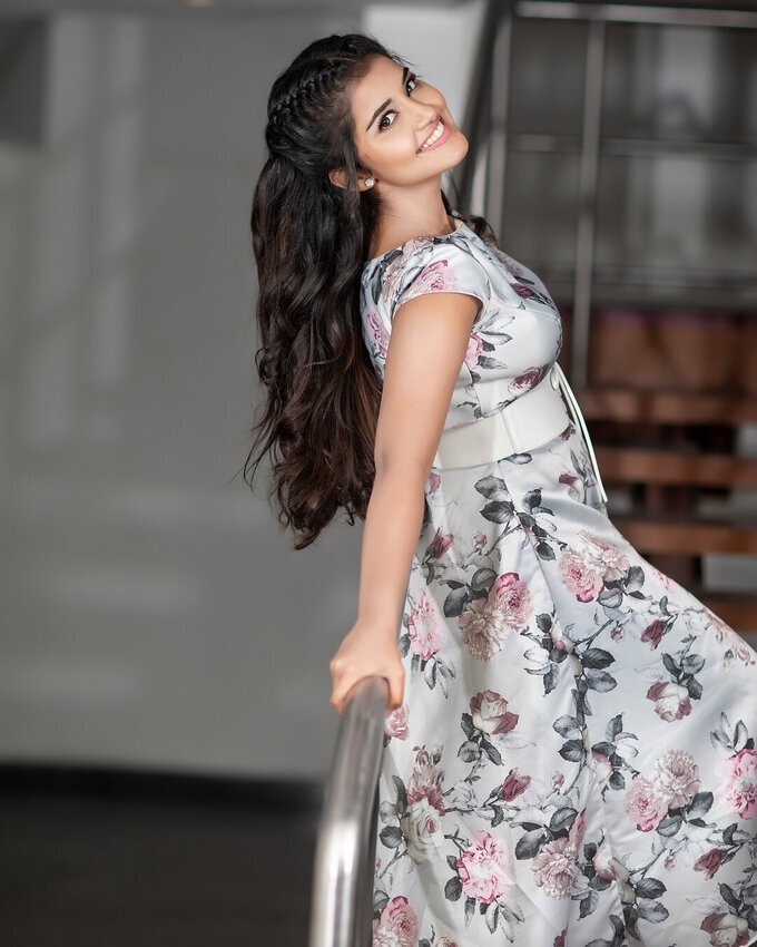 Actress Anupama Parameswaran Old Image Collection