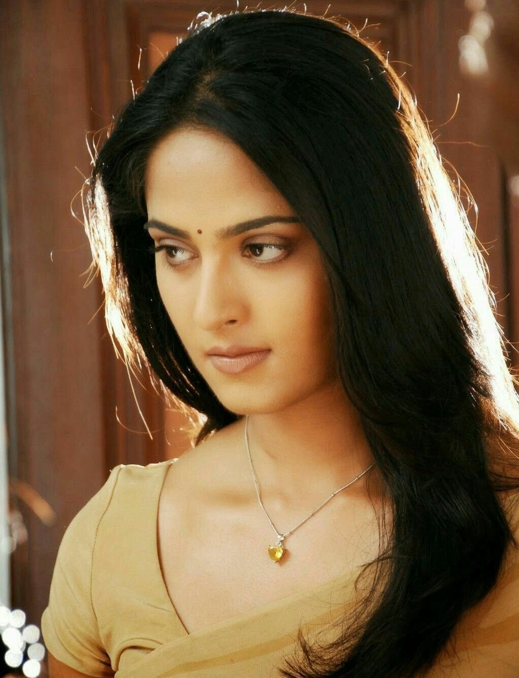 Actress Anushka Shetty Hot Image Collection