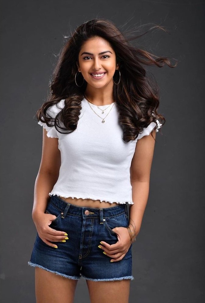 Actress Avika Gor Cute Images