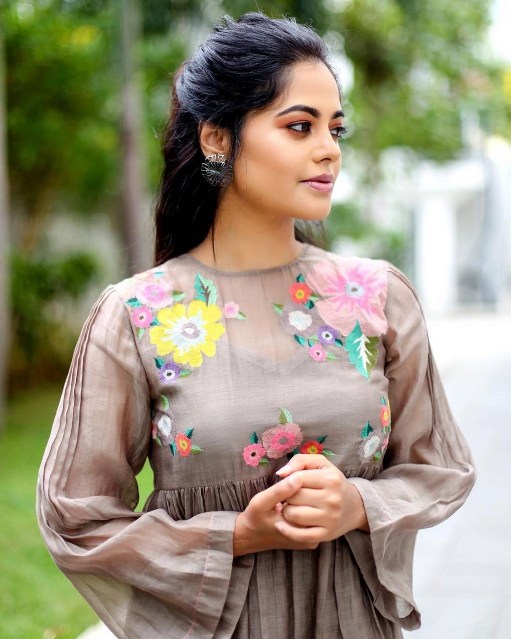 Actress Bindu Madhavi Image Collection