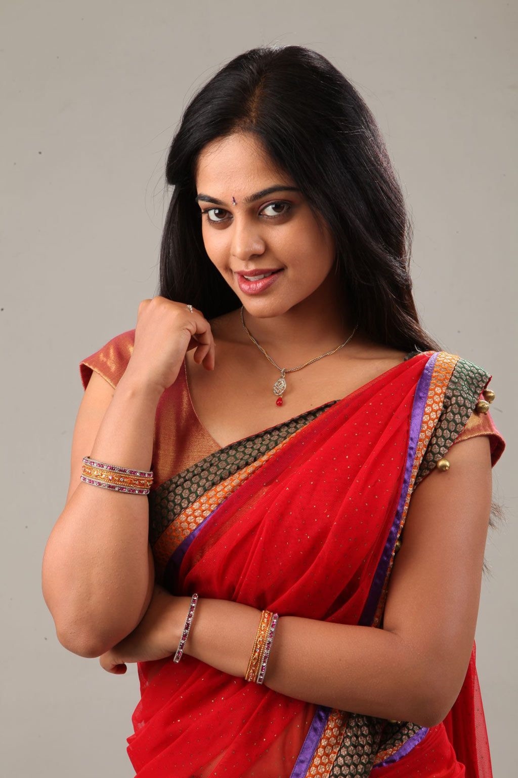 Actress Bindu Madhavi Image Collection