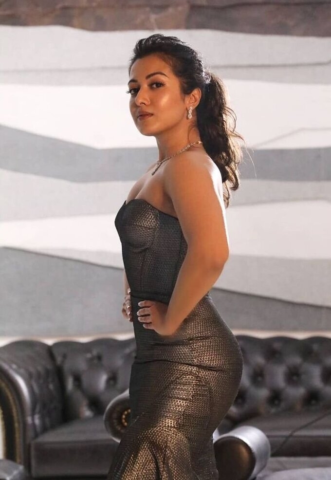 Actress Catherine Tresa Latest Hot Images