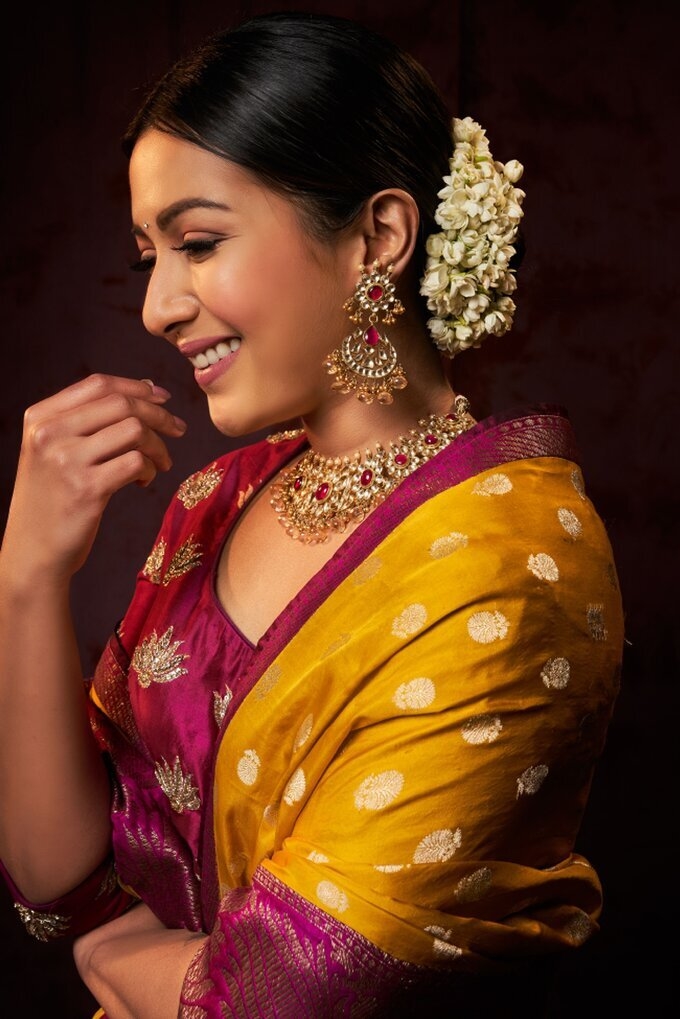 Actress Catherine Tresa Stunning Images