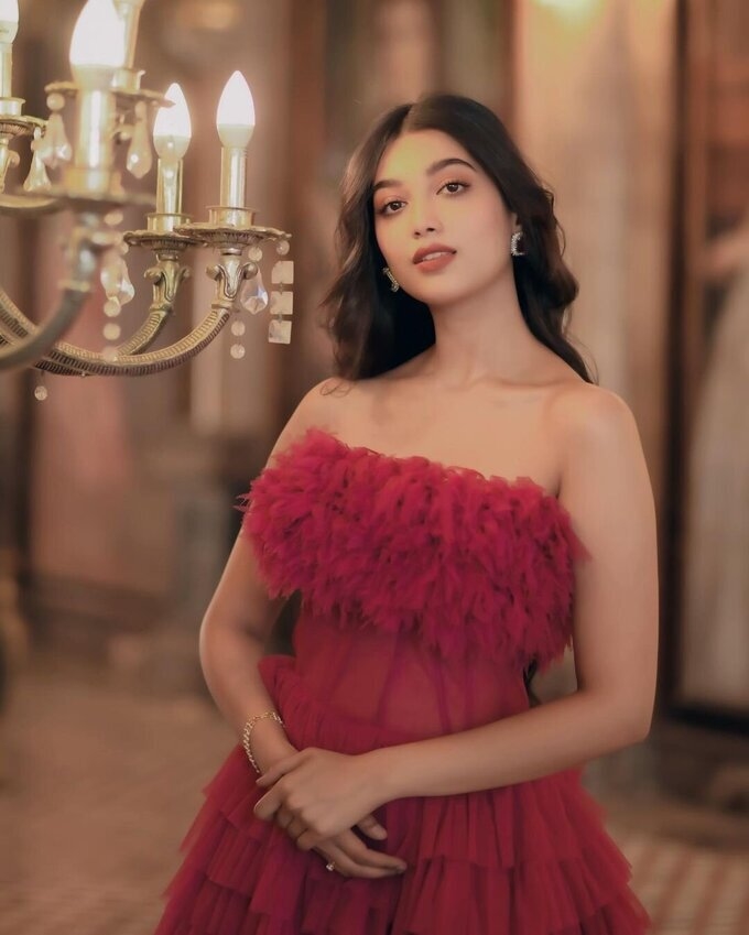 Actress Digangana Suryavanshi Latest Photo Collection