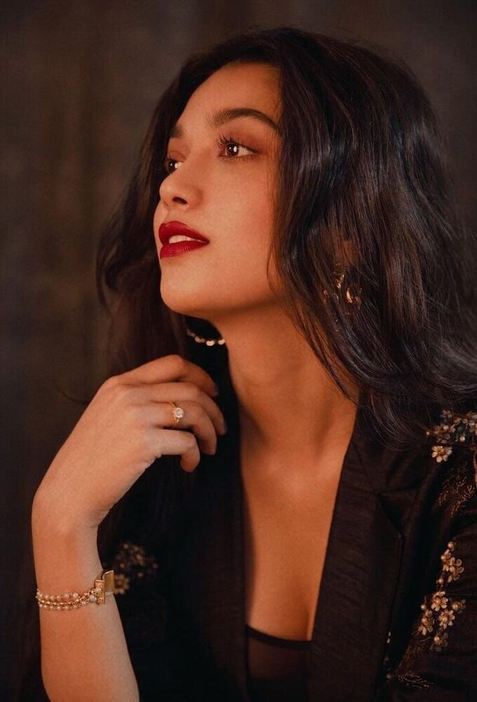 Actress Digangana Suryavanshi Latest Photo Collection