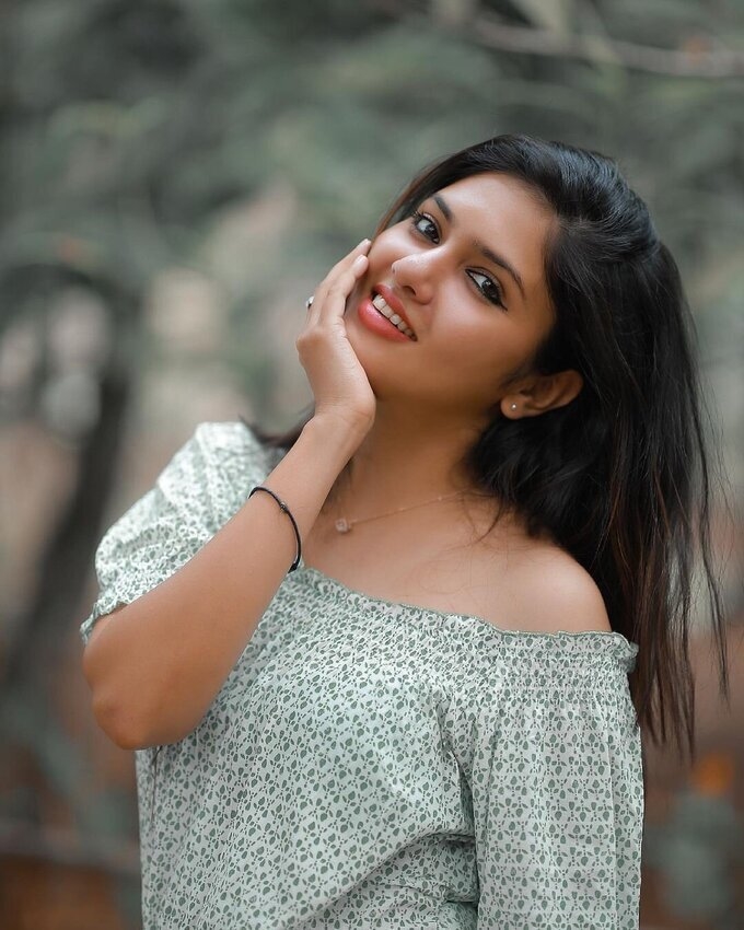 Actress Gayatri Suresh Latest Images