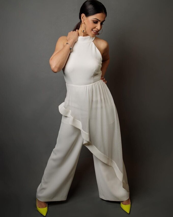 Actress Genelia D Souza Image Collection