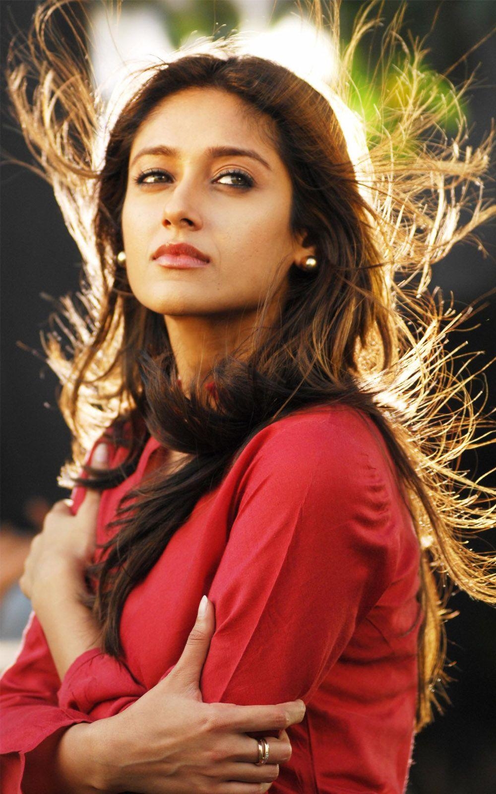 Actress Ileana DCruz Image Collection