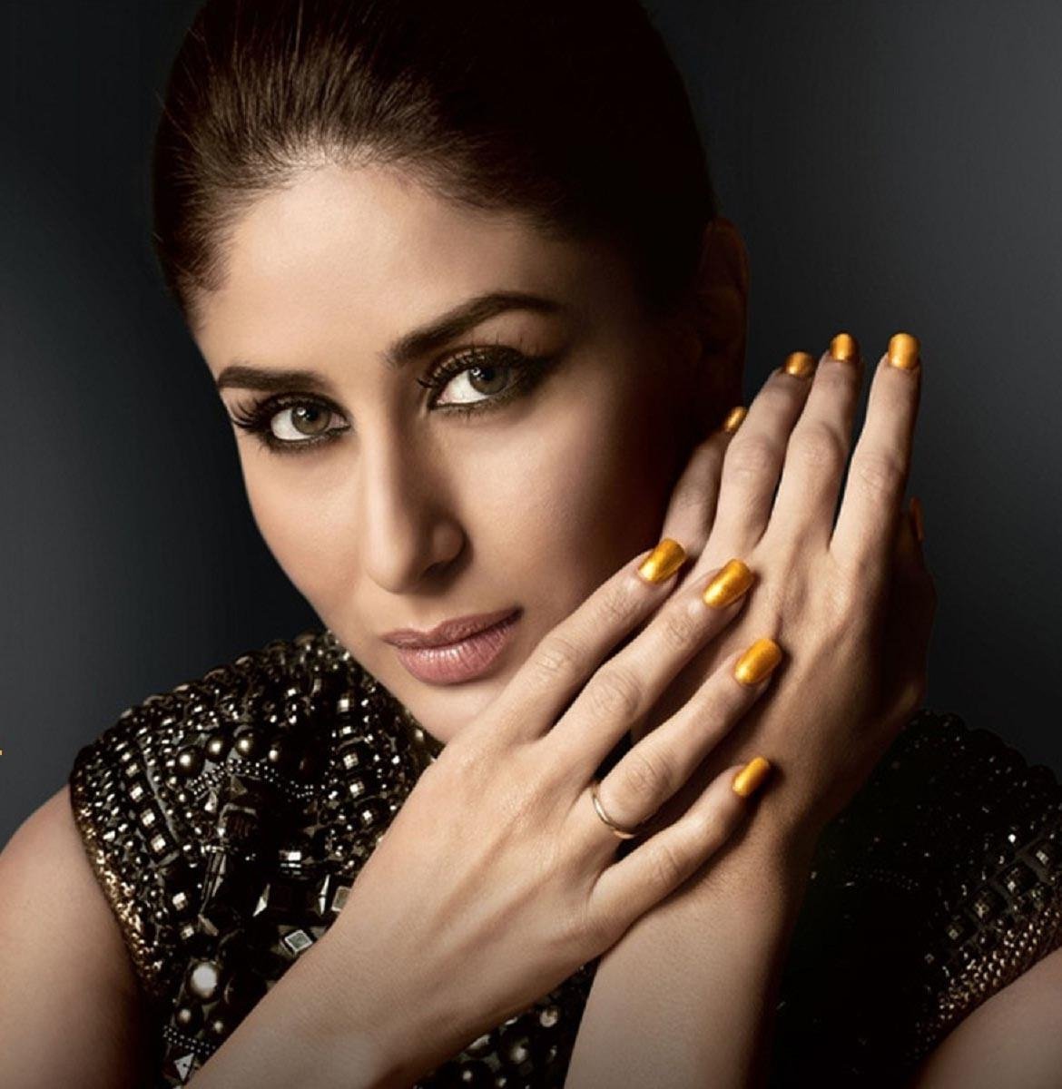 Actress Kareena Kapoor Hot Images