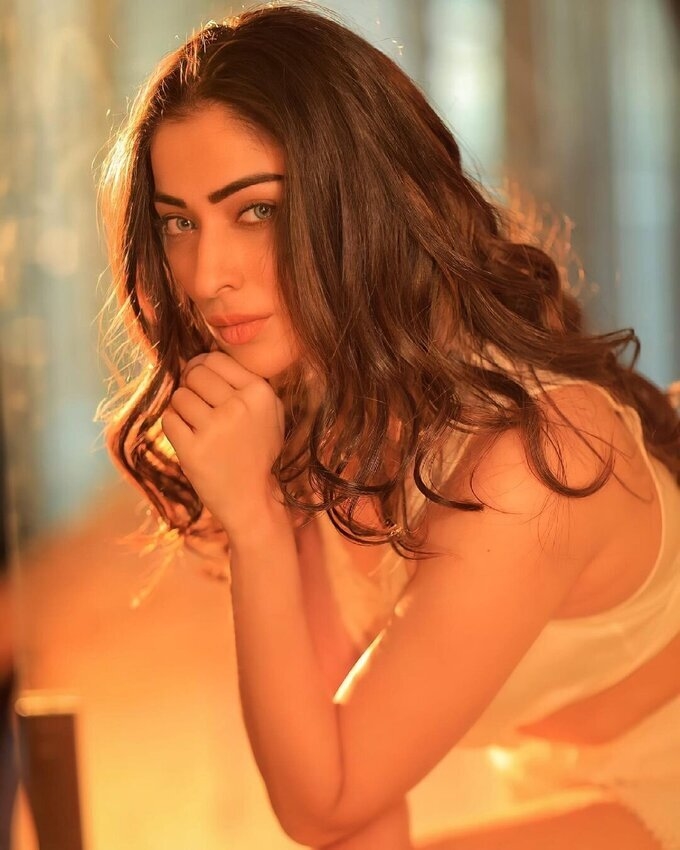 Actress Laxmi Raai Latest Image Collection