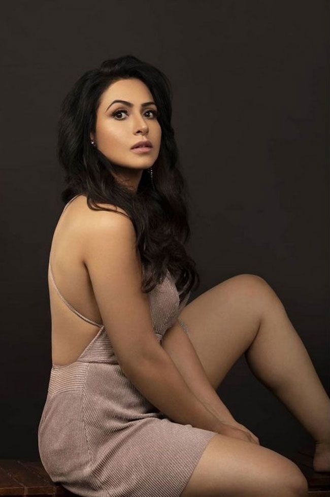 Actress Nandini Rai Image Collection