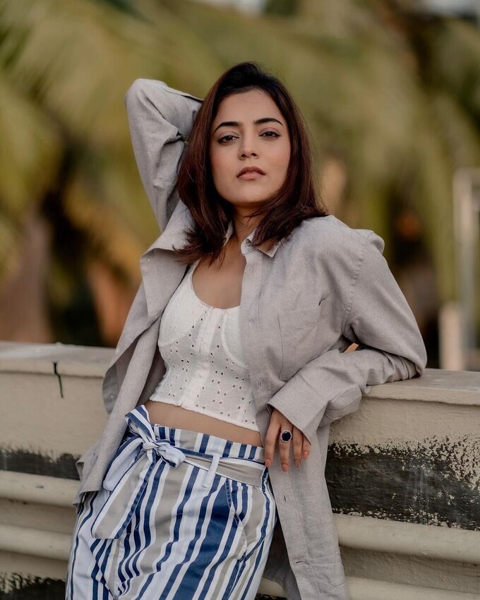 Actress Nisha Agarwal Latest Images