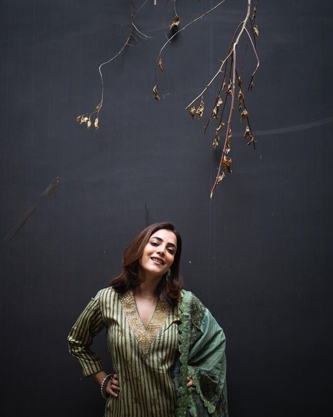 Actress Nisha Agarwal Latest Images