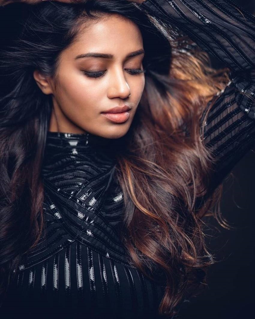 Actress Nivetha Pethuraj Cute Images