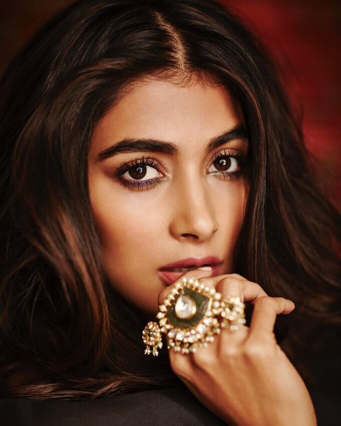 Actress Pooja Hegde Cute Stunning Images