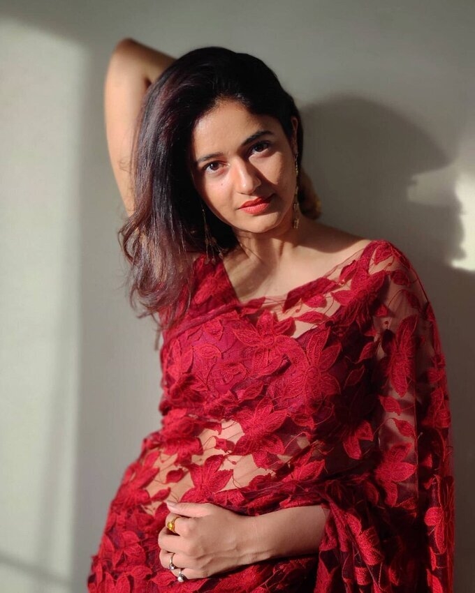 Actress Poonam Bajwa Latest Photo Collection