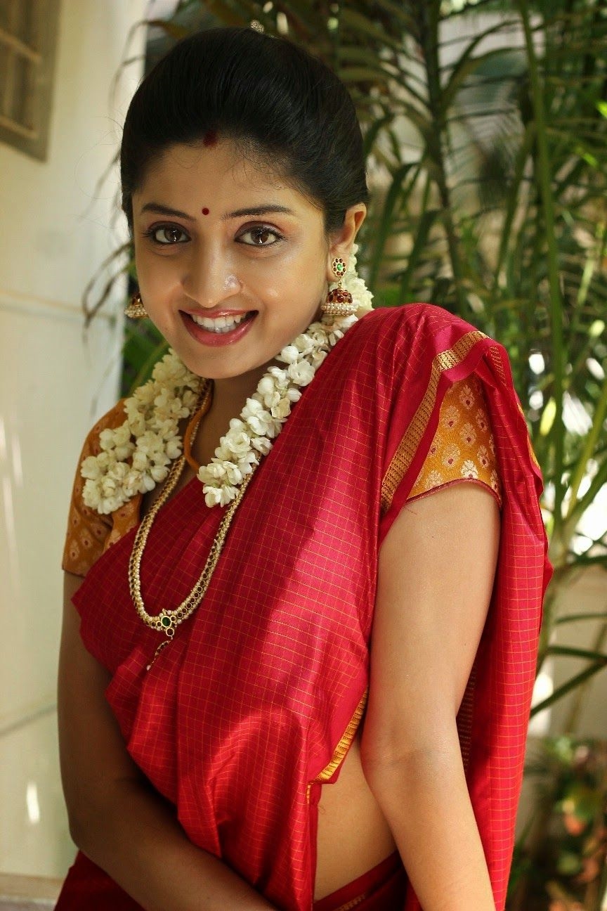 Actress Poonam Kaur Image Collection