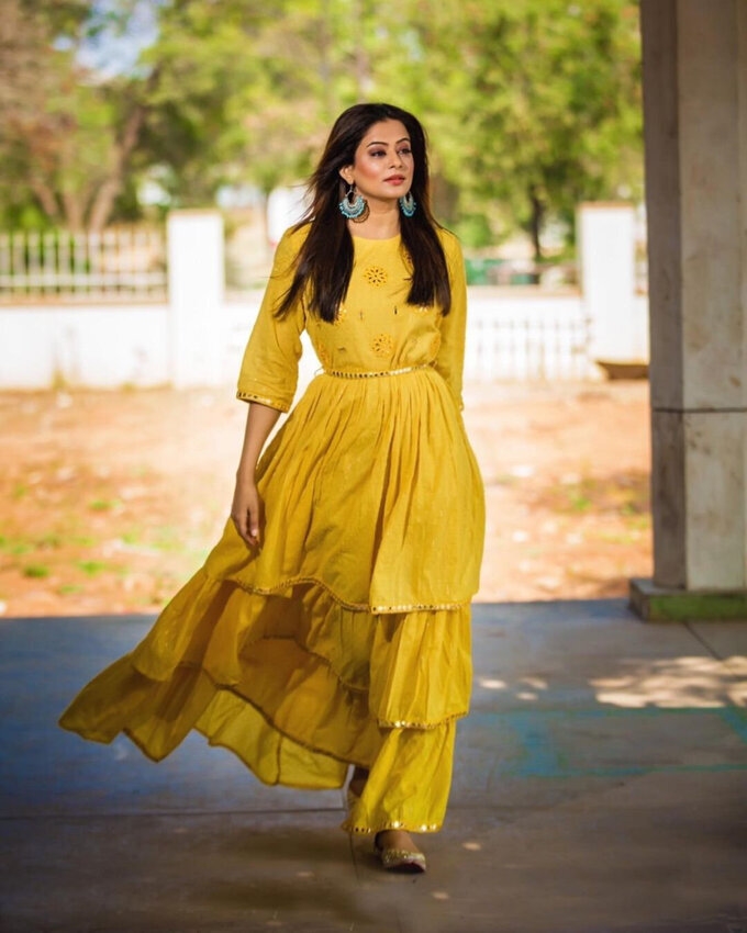 What Priyamani can't travel without