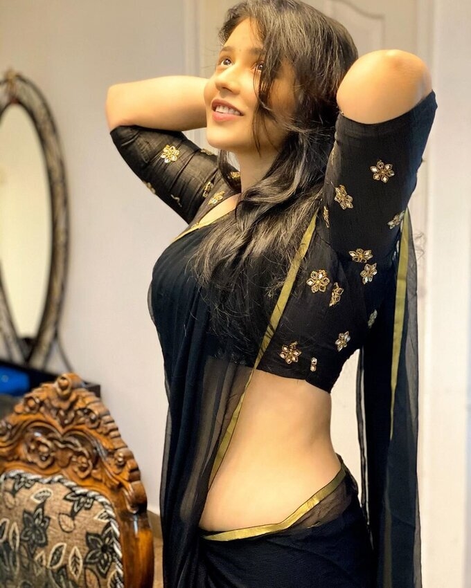 Actress Priyanka Jawalkar Hot Images In Saree