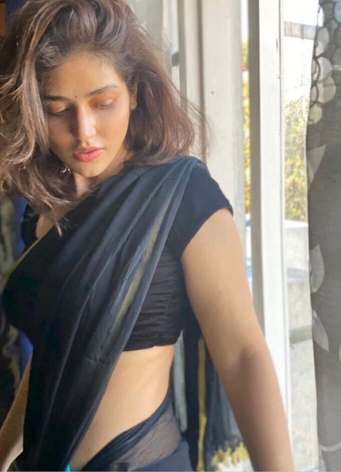 Actress Priyanka Jawalkar Hot Images In Saree