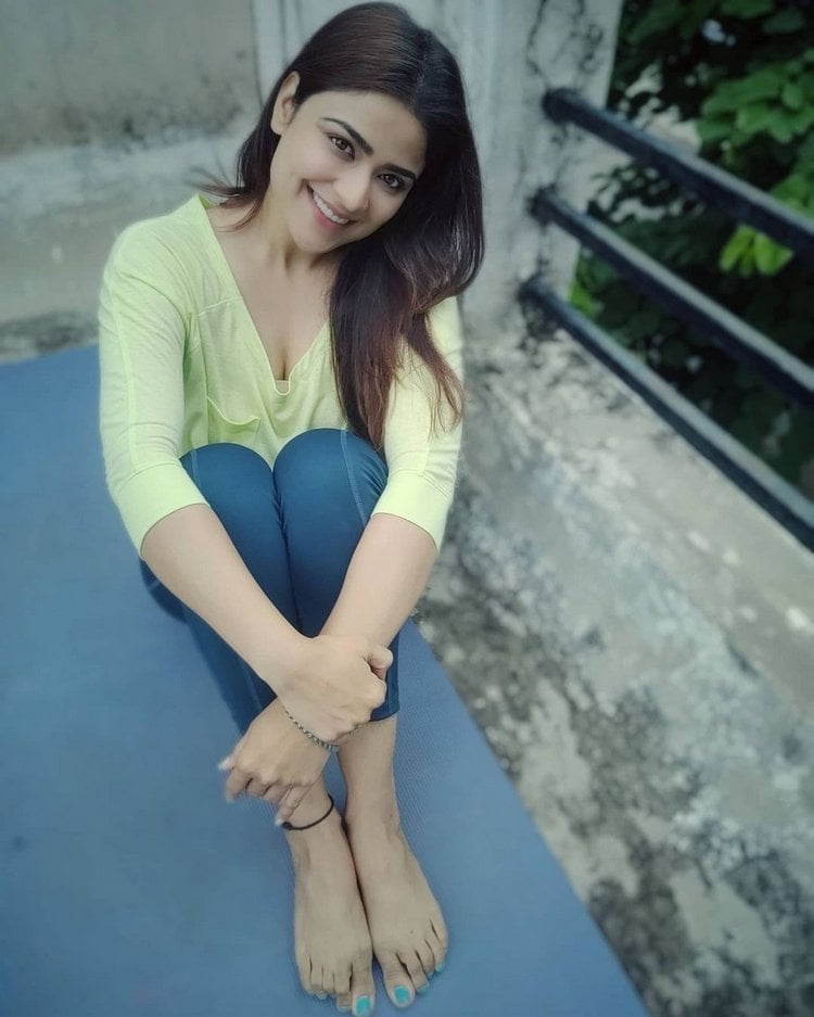 Actress Priyanka Sharma Latest Images