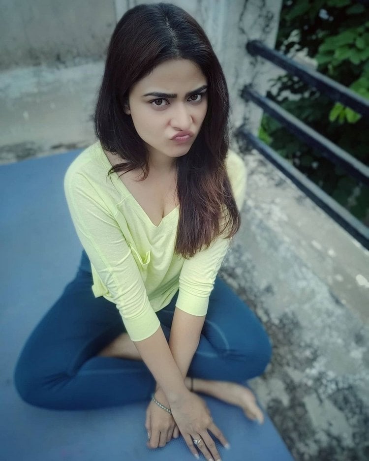 Actress Priyanka Sharma Latest Images