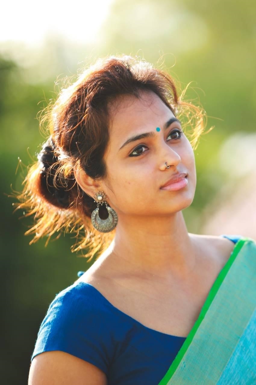 Actress Ramya Pandiyan Image Collection