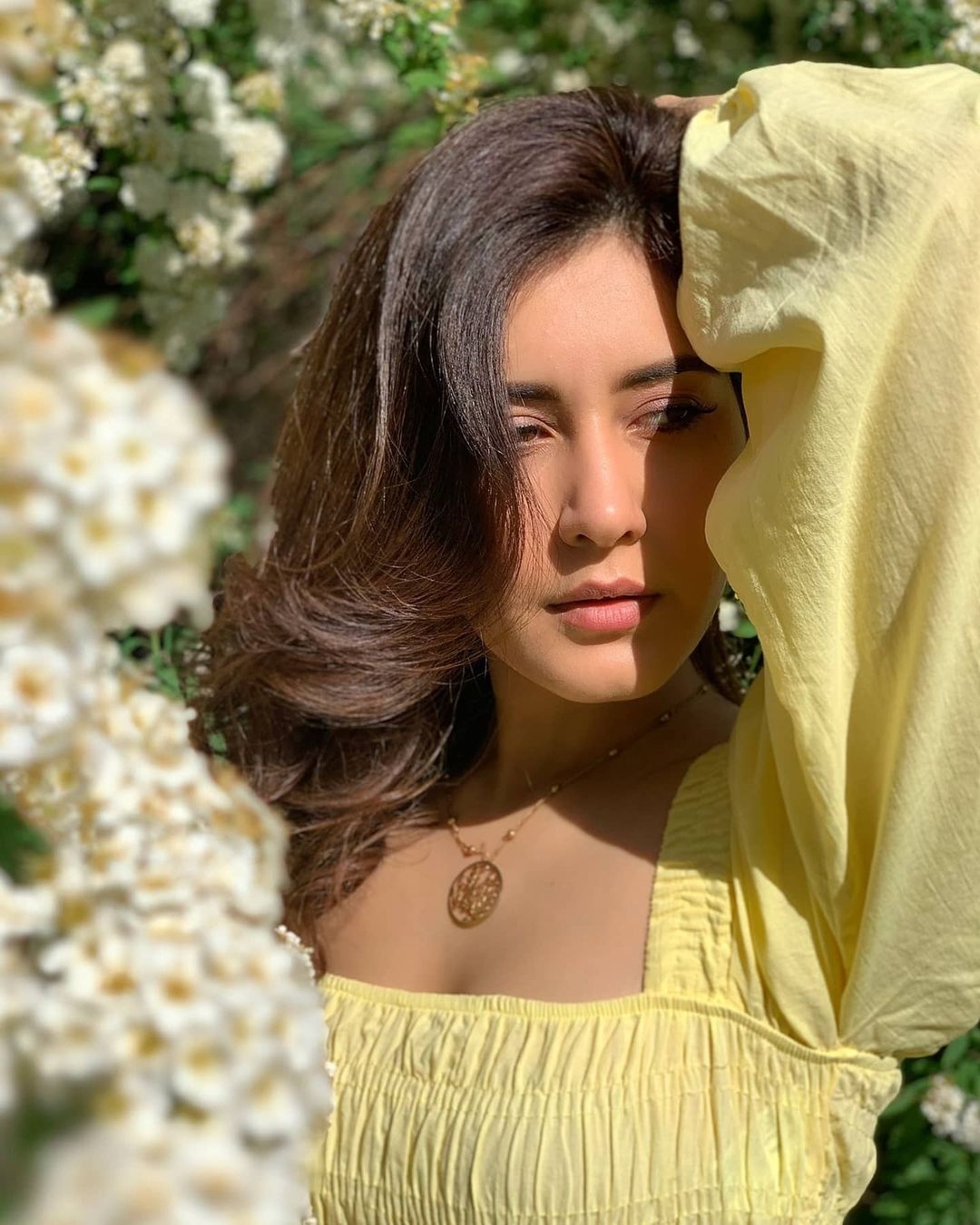 Actress Rashi Khanna Latest Images