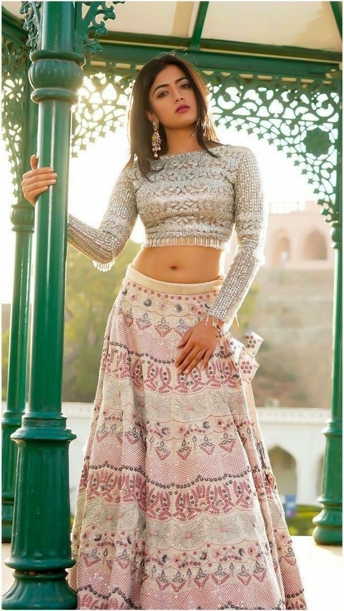 Actress Rashmika Mandanna Hot Photoshoot