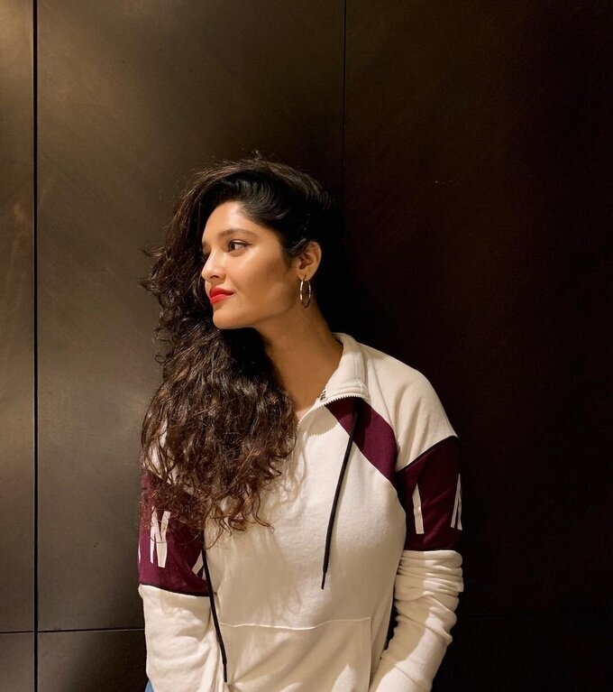 Actress Ritika Singh Latest Photo Collection