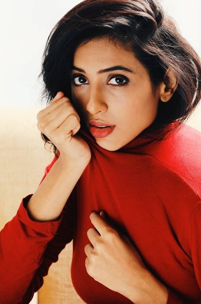 Actress Riya Suman Latest Cute Images