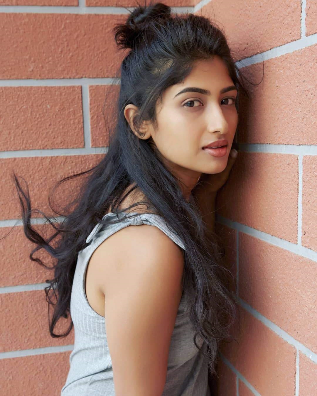 Actress Roshni Prakash Hot Images