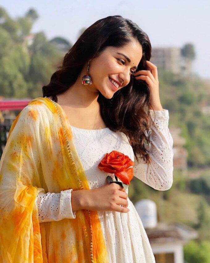 Actress Ruhani Sharma Latest Image Collection