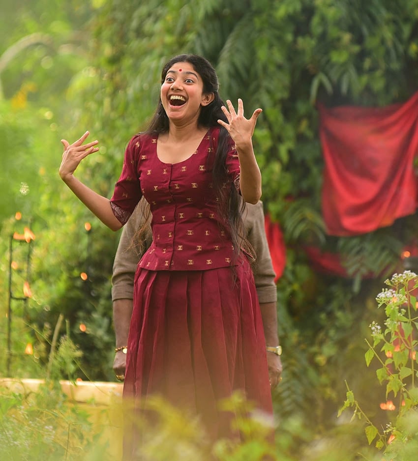 Actress Sai Pallavi Cute Candid Images