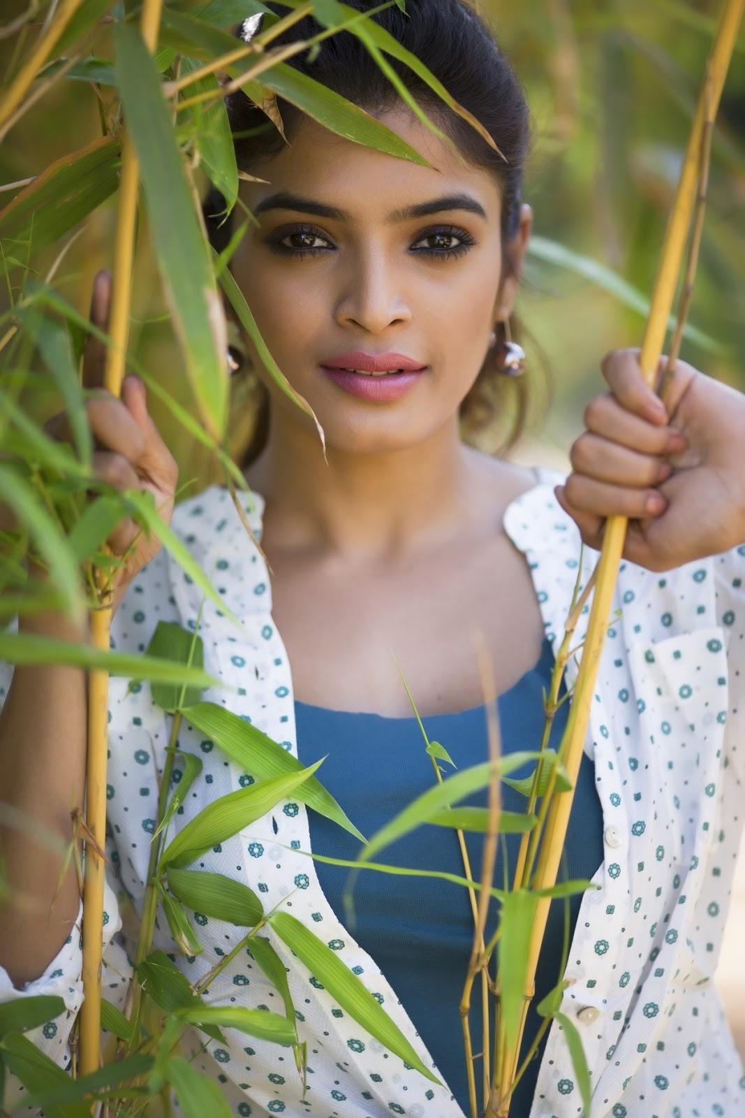 Actress Sanchita Shetty Looking Hot In Green Attire