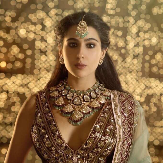 Actress Sara Ali Khan Latest Images