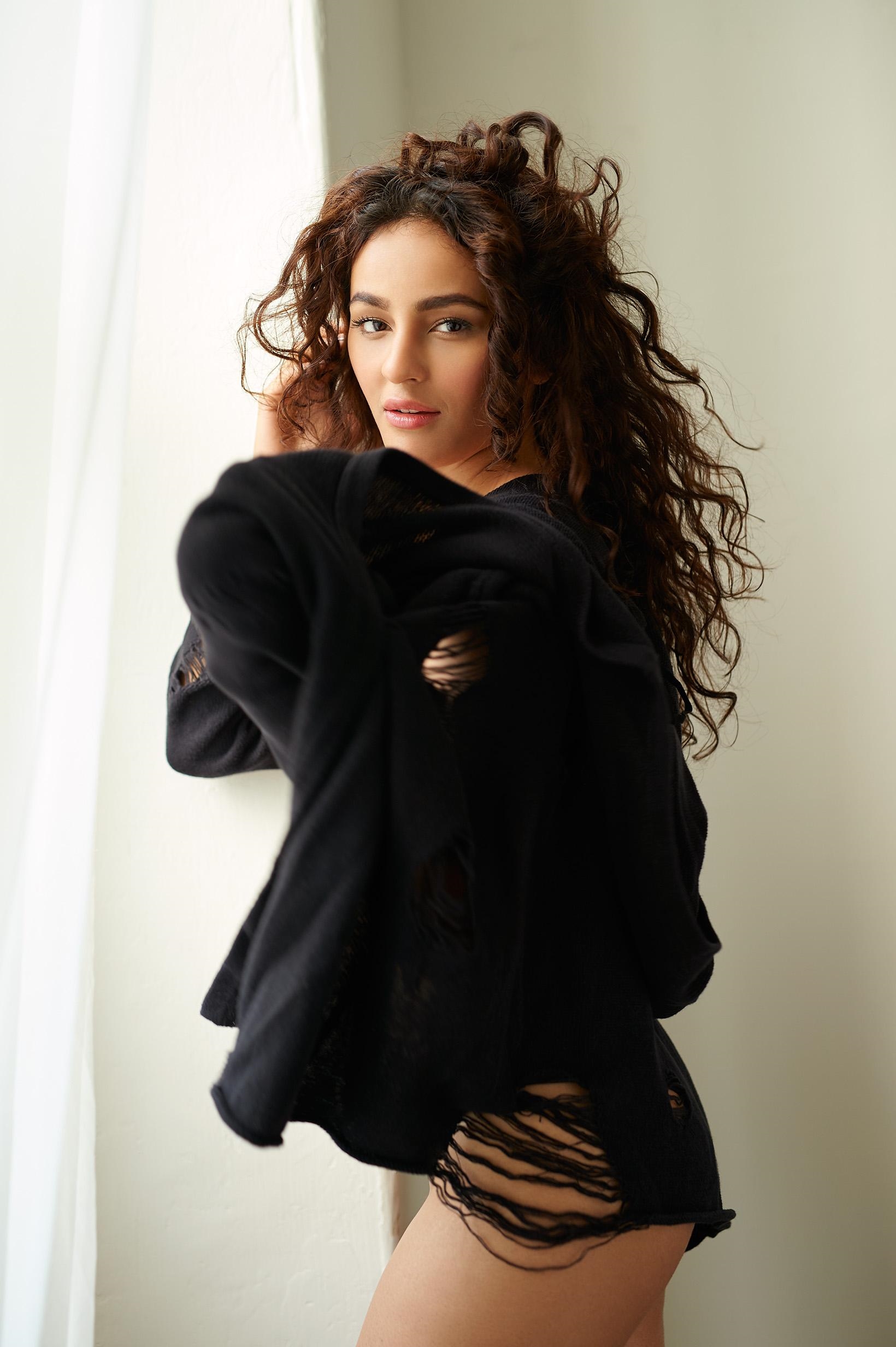 Actress Seerat Kapoor Latest Photo Collection