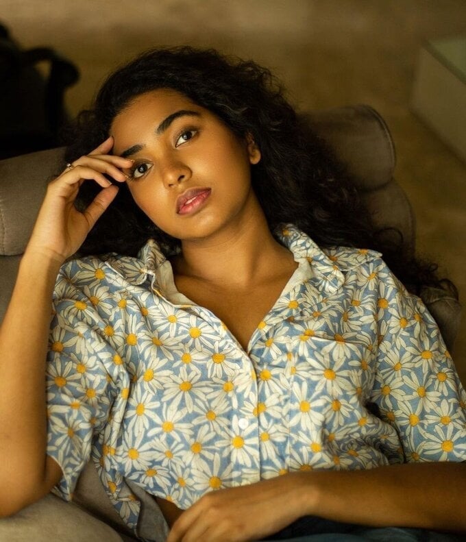 Actress Shivatmika Rajasekhar Image Collection