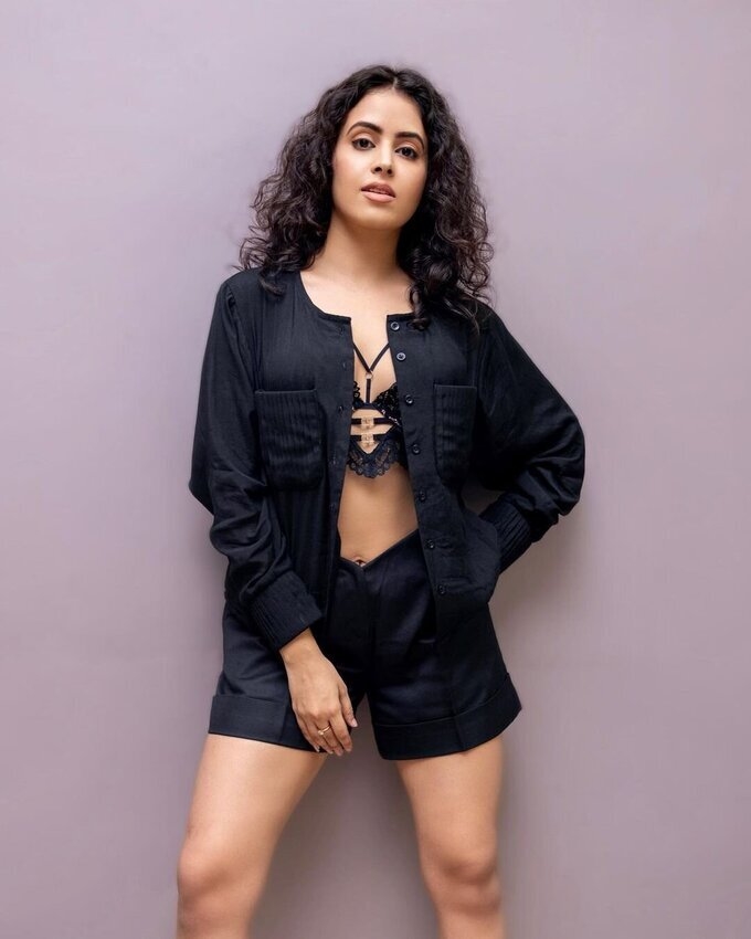 Actress Shobhitha Rana Latest Hot Images