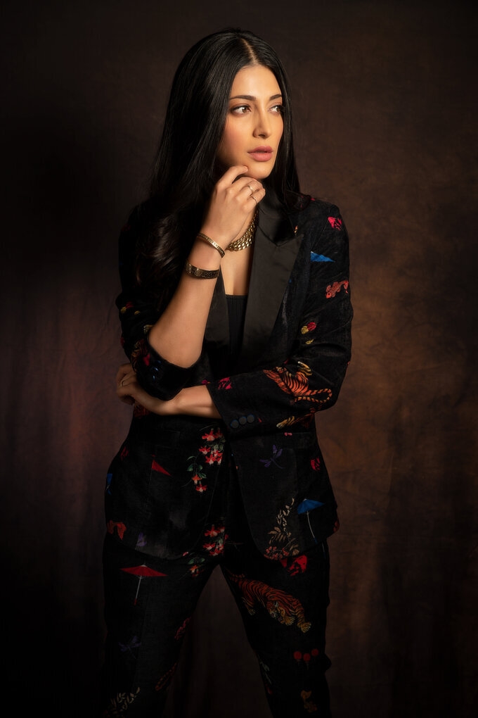 Actress Shruti Haasan Latest Photoshoot
