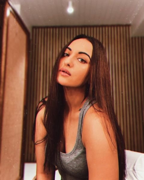 Actress Sonakshi Sinha Latest Images