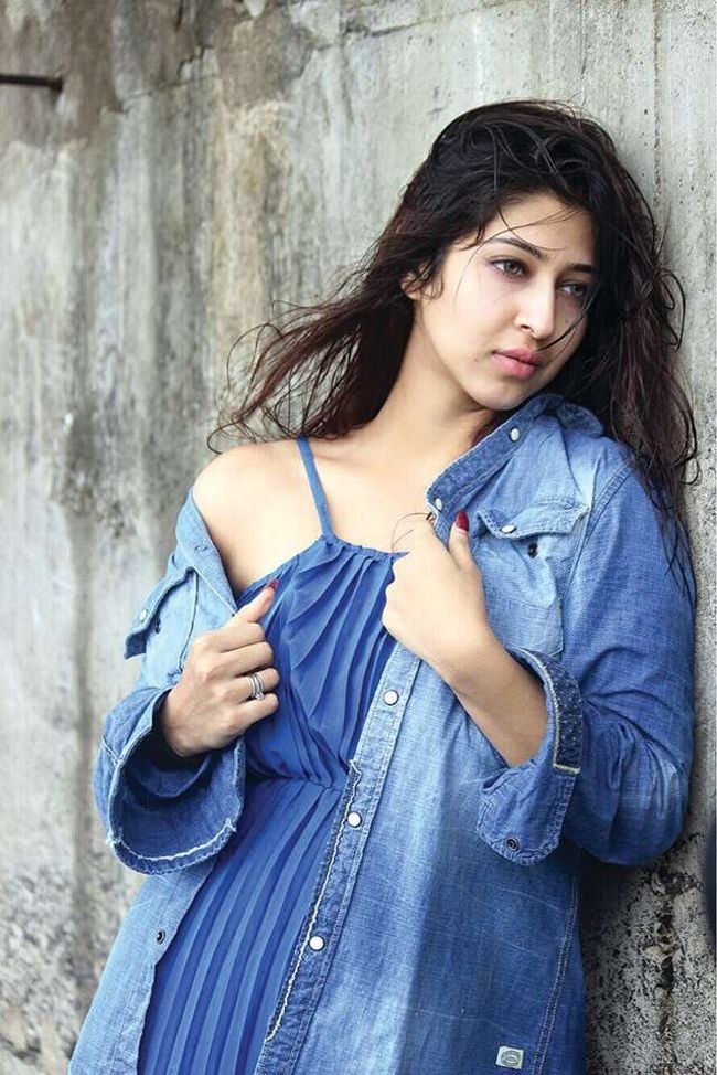 Actress Sonarika Bhadoria Hot Images