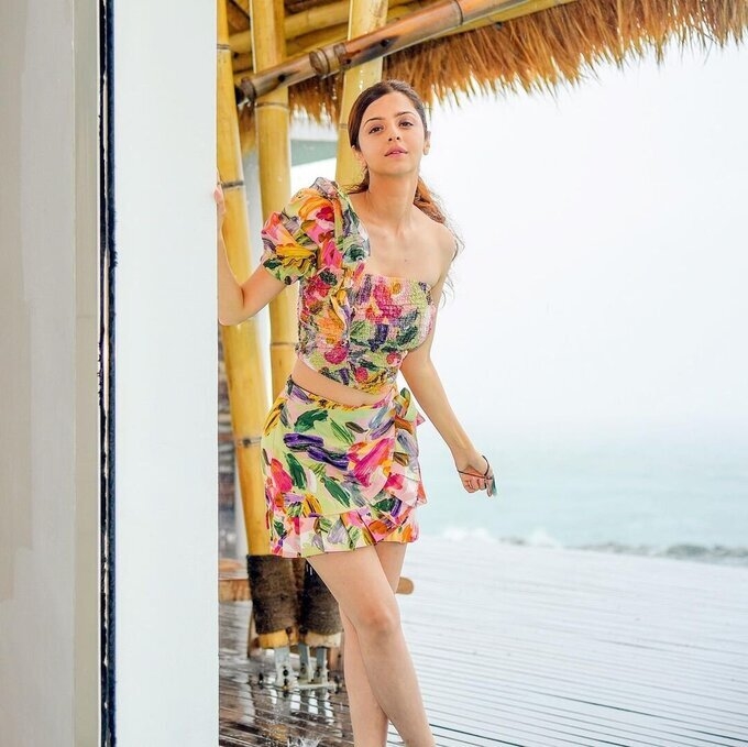 Actress Vedhika Latest Photo Collection
