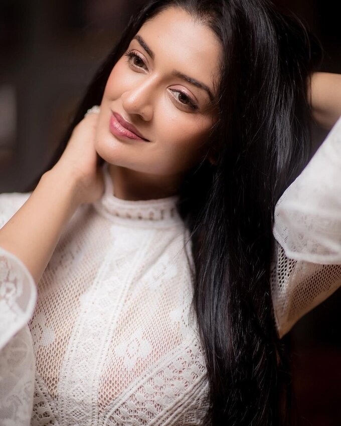Actress Vimala Raman Latest Photo Collection