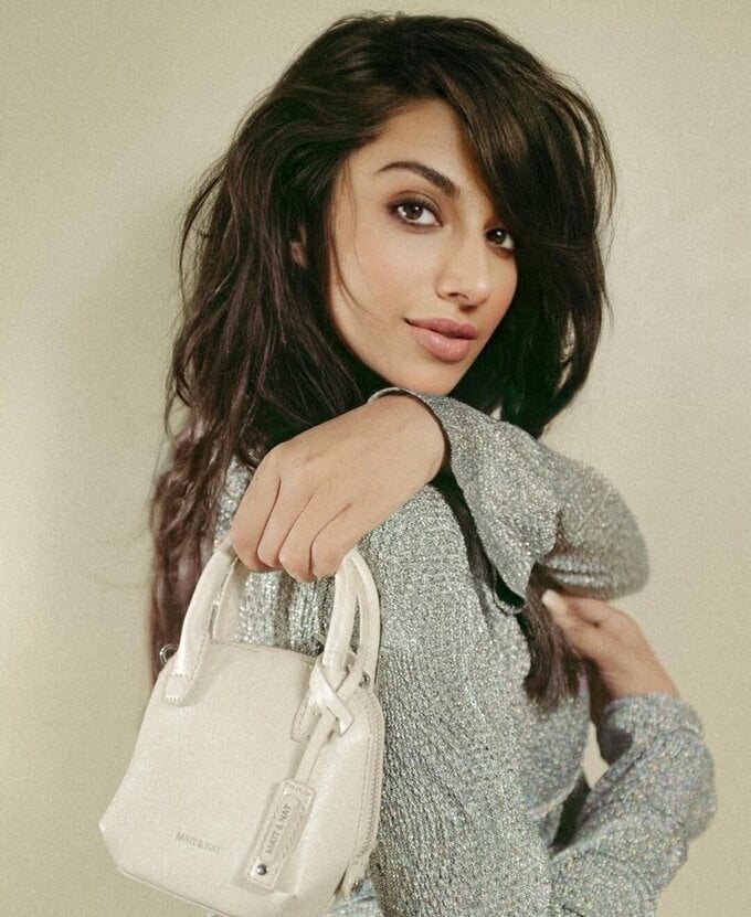 Actress and Model Meenakshi Chaudhary Latest Images