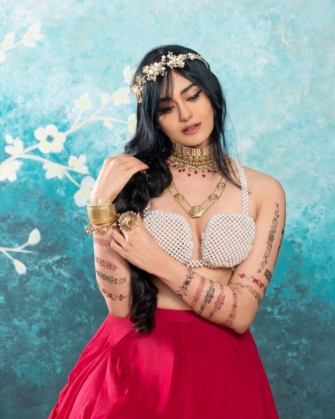 Adah Sharma Stunning Photos