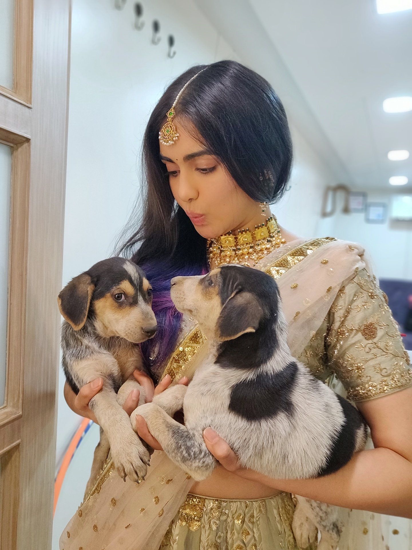 Adah sharma cute photos with pets