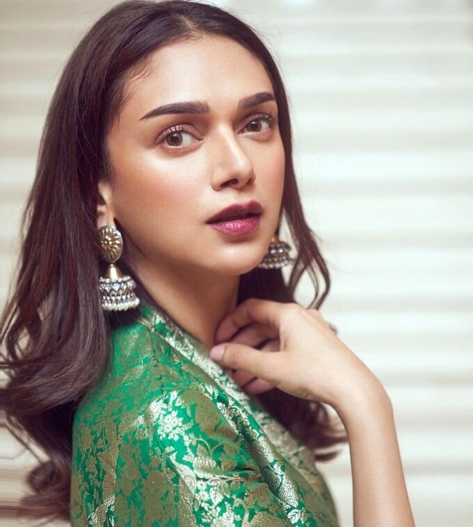 Aditi Rao Hydari Amazing Photos