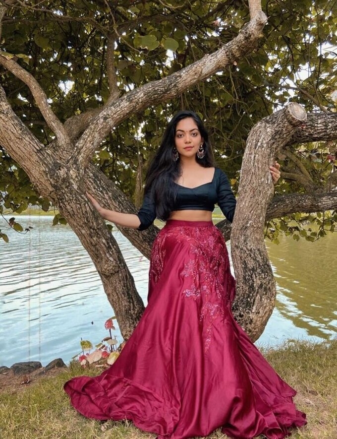 Ahaana Krishna Stunning Photos